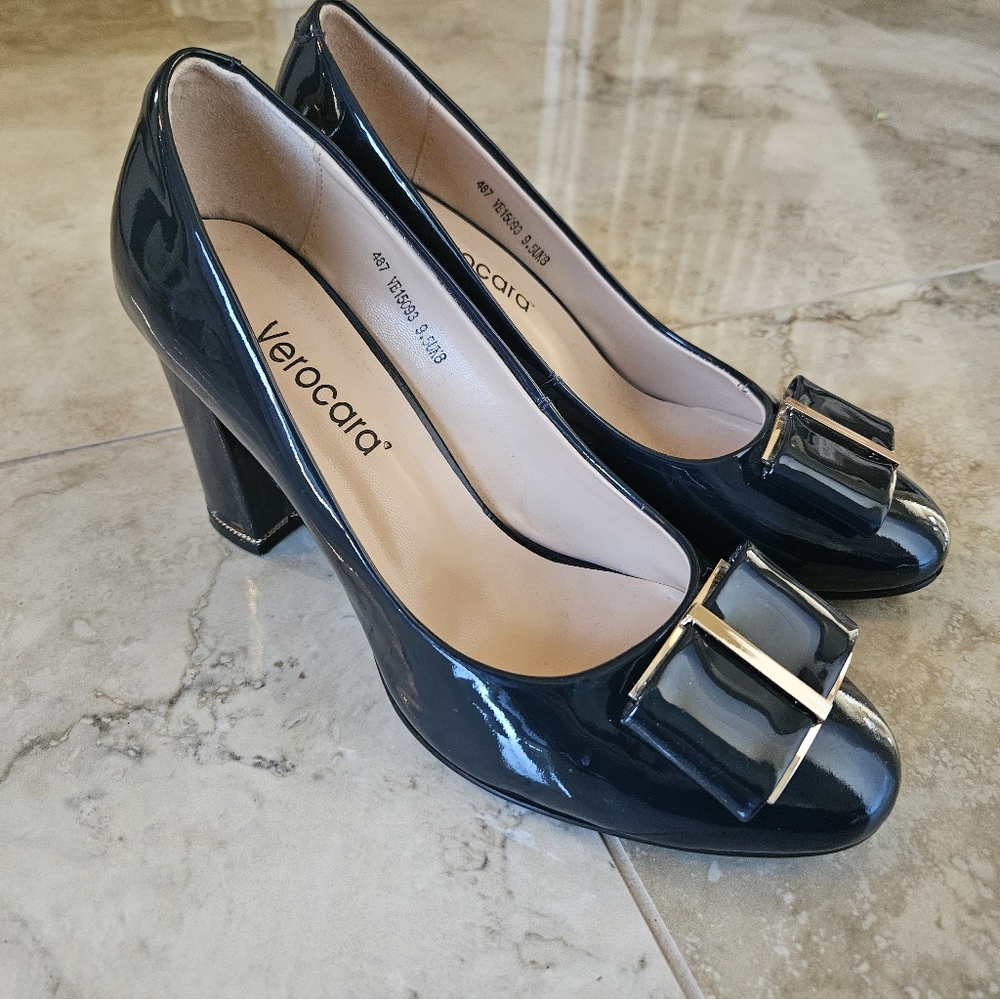 Navy Patent Women's Pumps